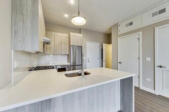 3757 N Sheffield Ave in Chicago, IL - Building Photo - Building Photo
