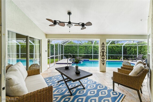 589 Lambton Ln in Naples, FL - Building Photo - Building Photo