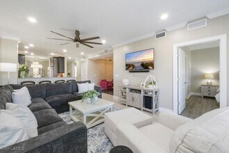 15114 Palmer Lake Cir in Naples, FL - Building Photo - Building Photo