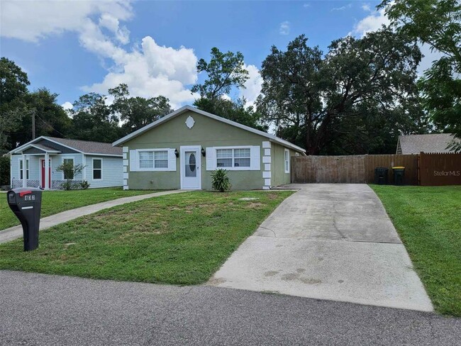 833 Disston Ave in Clermont, FL - Building Photo - Building Photo