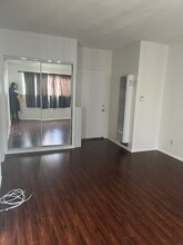 833 Lincoln Blvd in Santa Monica, CA - Building Photo - Building Photo