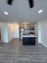 2500 N Van Dorn St, Unit 1619 in Alexandria, VA - Foto de edificio - Building Photo