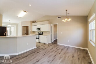 603 Parsons Reserve Ct in Seffner, FL - Foto de edificio - Building Photo