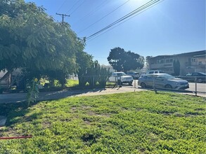 1285 E Kingsley Ave, Unit 2535A in Pomona, CA - Foto de edificio - Building Photo