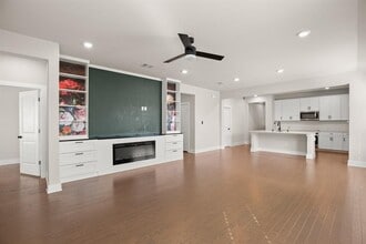 1014 Bluejack Wy in Hutto, TX - Building Photo - Building Photo