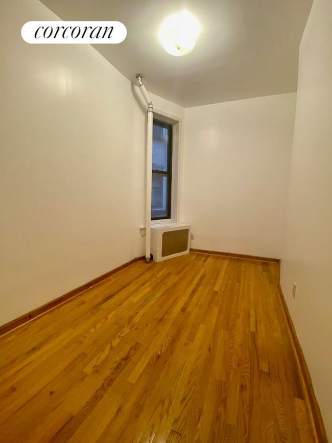 172 Mulberry St in New York, NY - Building Photo - Building Photo