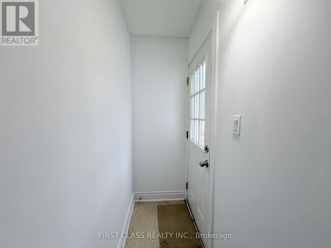 2081 Metro Rd N in Georgina, ON - Building Photo - Building Photo