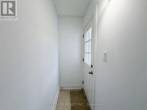 2081 Metro Rd N in Georgina, ON - Building Photo - Building Photo