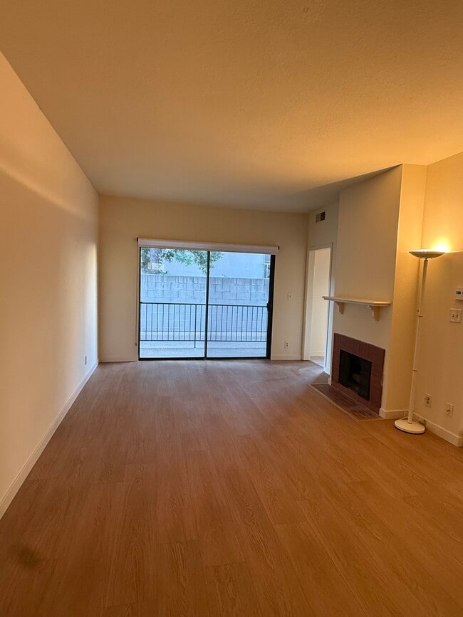 12011 Rochester Ave, Unit Unit 2