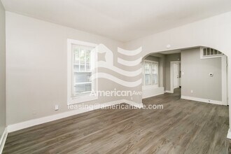 3618 N Hawthorne Ln in Indianapolis, IN - Building Photo - Building Photo