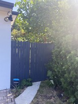 266 NE 111th St, Unit Furnished efficiency in Miami, FL - Building Photo