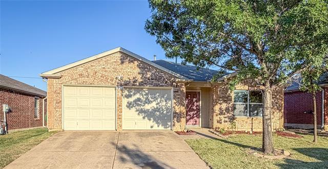8224 Storm Chaser Dr in Fort Worth, TX - Building Photo