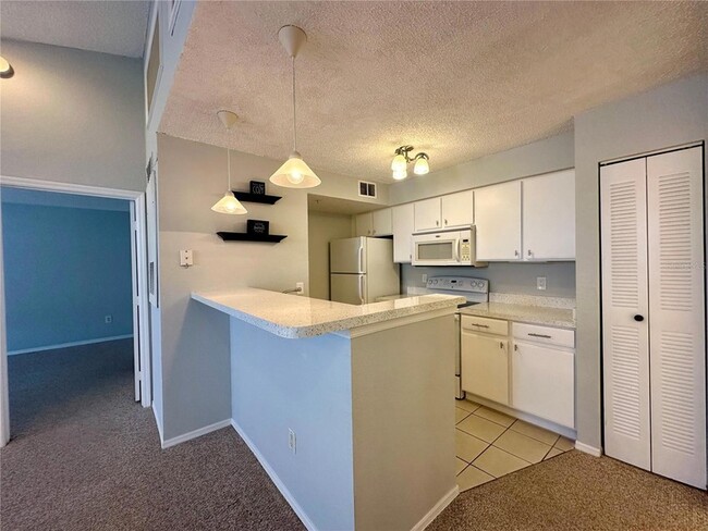 2212 Grand Cayman Ct, Unit 1633 in Kissimmee, FL - Building Photo - Building Photo