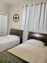2720 Oakwater Dr in Kissimmee, FL - Building Photo - Building Photo