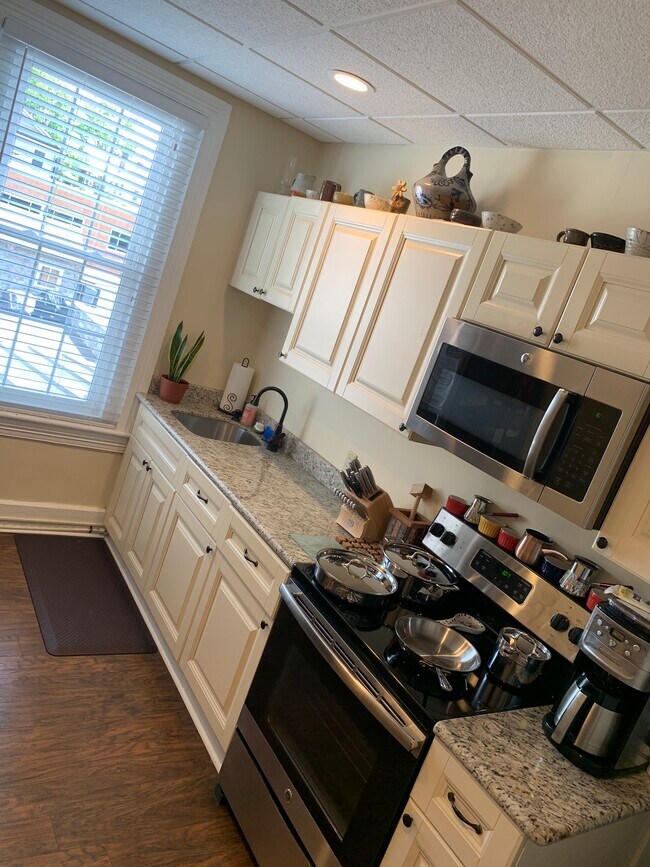 27 S Main St Rentals in Coopersburg, PA