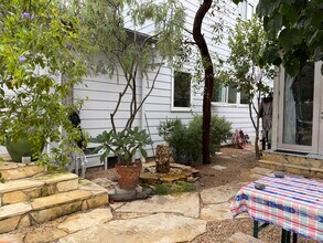 744 Navy St in Santa Monica, CA - Building Photo - Building Photo