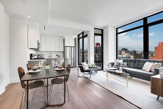 42-10 27th St-Unit -12-F in Queens, NY - Building Photo - Building Photo