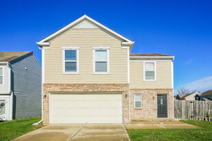 8138 States Bend Dr in Indianapolis, IN - Building Photo