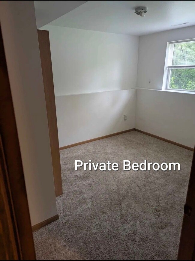 property at 487 W Prairie St