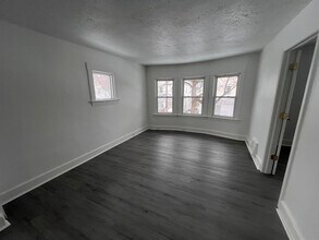 4302 W 30th St in Cleveland, OH - Foto de edificio - Building Photo