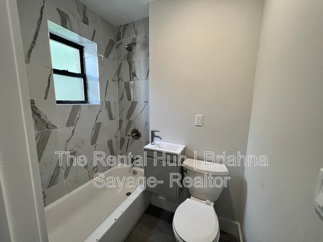12 Seymour St in Yonkers, NY - Building Photo - Building Photo