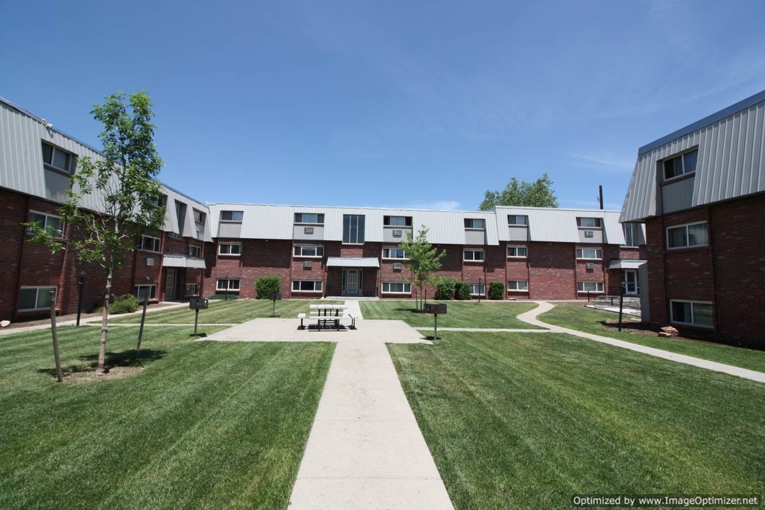 Villas at Gage Point in Denver, CO - Foto de edificio