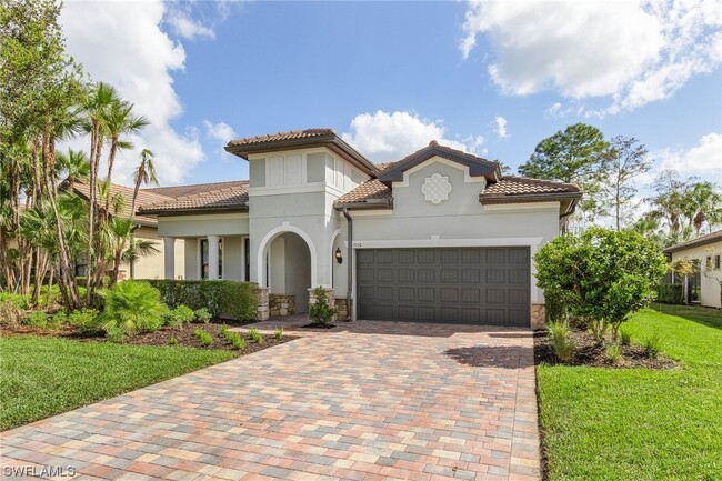 9248 Cormorant Dr in Naples, FL - Building Photo - Building Photo