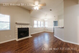 1205 Hyridge St in Round Rock, TX - Building Photo - Building Photo