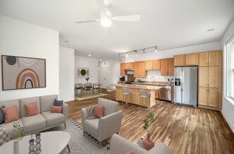 Creekridge on the Park in Charlotte, NC - Building Photo - Building Photo