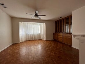 18930 Siskiyou Rd in Apple Valley, CA - Building Photo - Building Photo