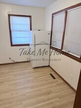 526 N Lone Pine Ave in Springfield, MO - Building Photo - Building Photo