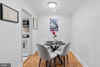 3901 Tunlaw Rd NW, Unit 506 in Washington, DC - Building Photo - Building Photo
