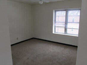 5 Sherman Ter, Unit 6 in Madison, WI - Building Photo - Building Photo