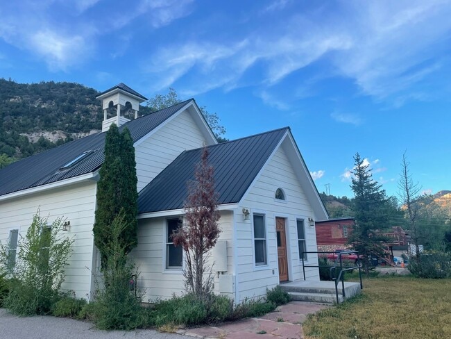 property at 695 Animas View Dr