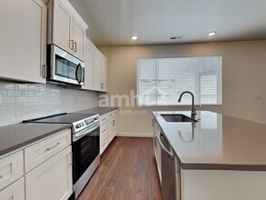 9365 W Shumard St in Star, ID - Building Photo - Building Photo