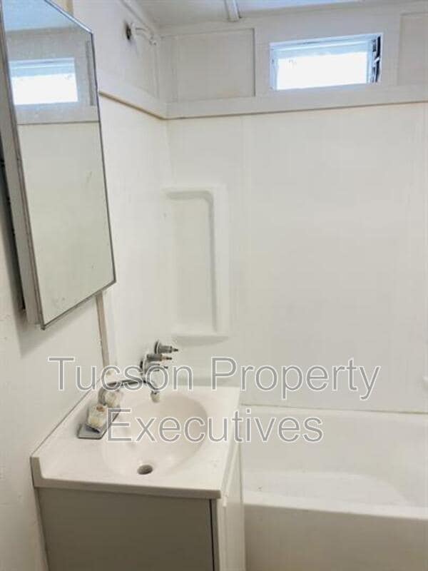 4580 E Rex St in Tucson, AZ - Building Photo - Building Photo