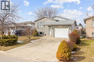 3494 Caribou Crescent in Windsor, ON - Building Photo - Building Photo