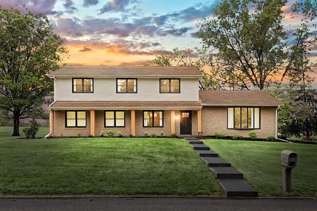 2423 Hepplewhite Dr in York, PA - Building Photo - Building Photo