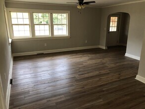 818 Old Clemson Hwy in Seneca, SC - Building Photo - Building Photo