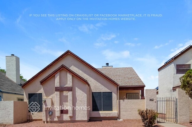 2106 W Monona Dr in Phoenix, AZ - Foto de edificio - Building Photo