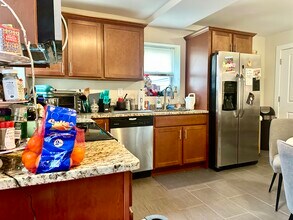 11 Forrester St, Unit 2 in Salem, MA - Building Photo - Building Photo