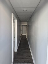 32 N Earl St in Shippensburg, PA - Building Photo