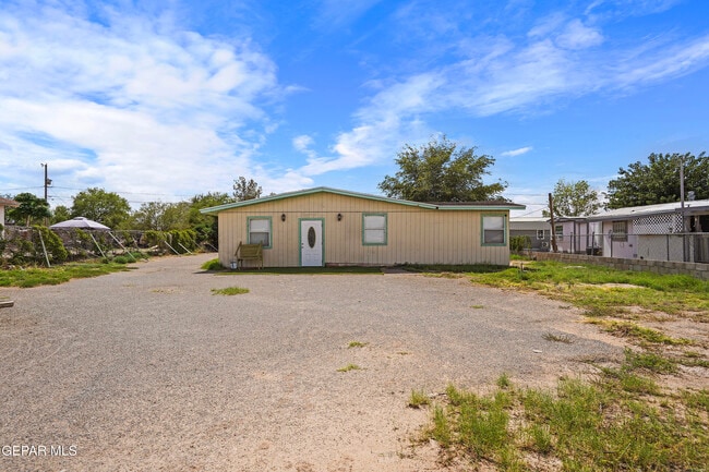 property at 3879 John Christopher Dr