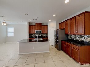 6565 Willow Ave in Las Vegas, NV - Building Photo - Building Photo