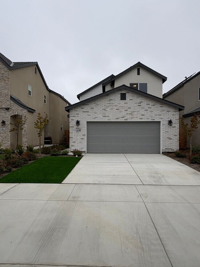 30535 Delancy Rd in Visalia, CA - Building Photo - Building Photo