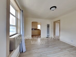4419 10th St NW in Albuquerque, NM - Building Photo - Building Photo