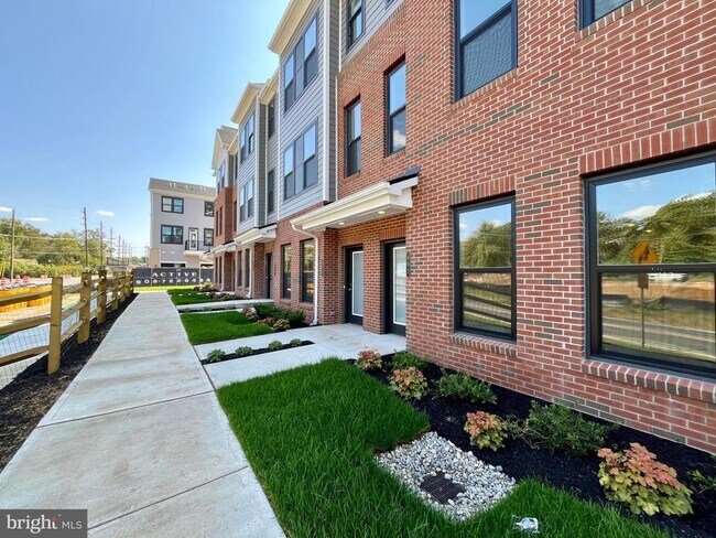 property at 805 Shay Ct