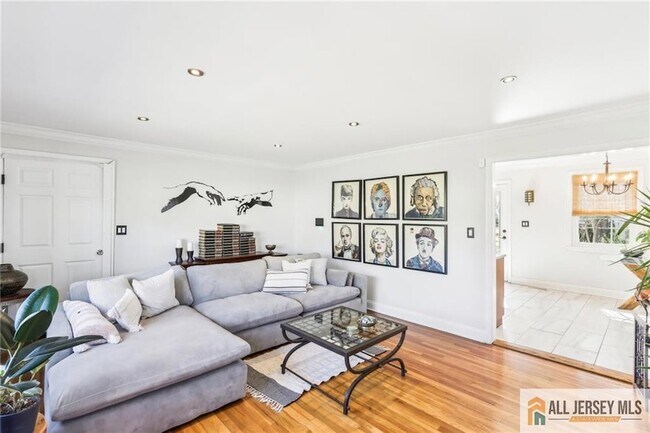 7 Morningside Rd, Unit A in Colonia, NJ - Building Photo - Building Photo