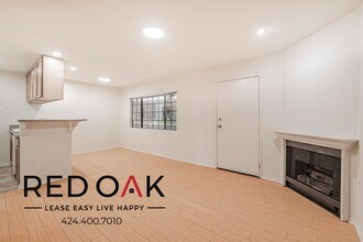 4651 Cahuenga Blvd in Los Angeles, CA - Building Photo - Building Photo