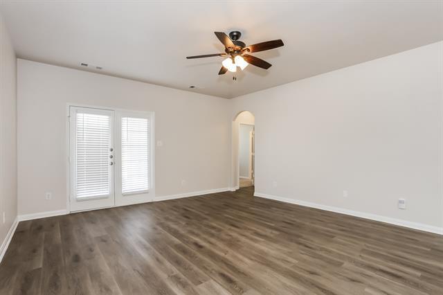 12417 Shine Ave in Rhome, TX - Building Photo - Building Photo